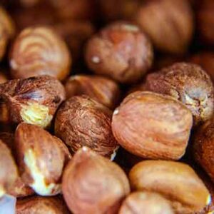 Φουντούκια Ωμα